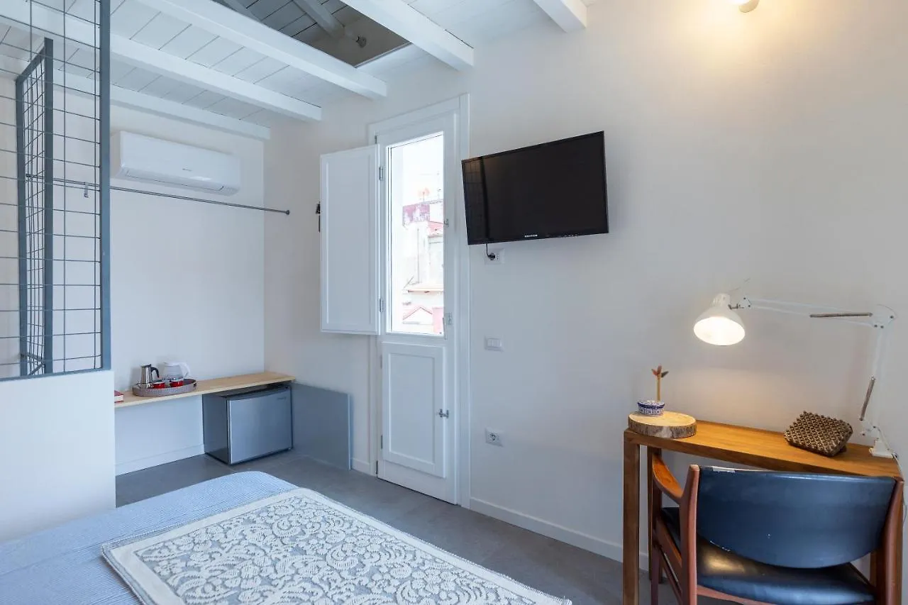 Domo Suite - Cagliari Centro Storico Iun Q4072 0*,  Italy
