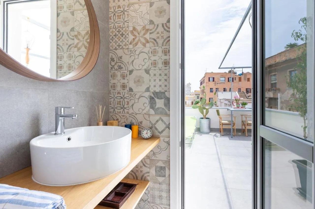 Apartment Domo Suite - Cagliari Centro Storico Iun Q4072 Italy